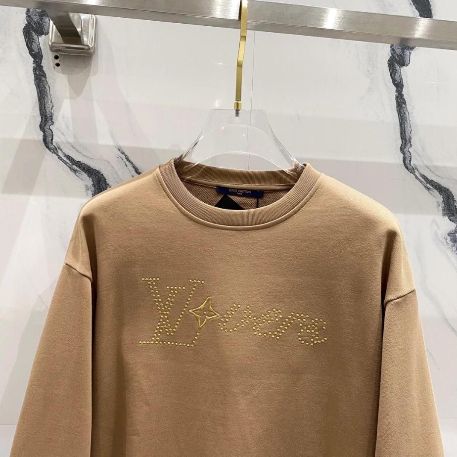ModernLook 6778 Louis Vuitton Sweatshirts – SLV008