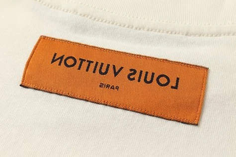 ModernLook 8227 Louis Vuitton font process incorporates Monogram flowers – LSVT95