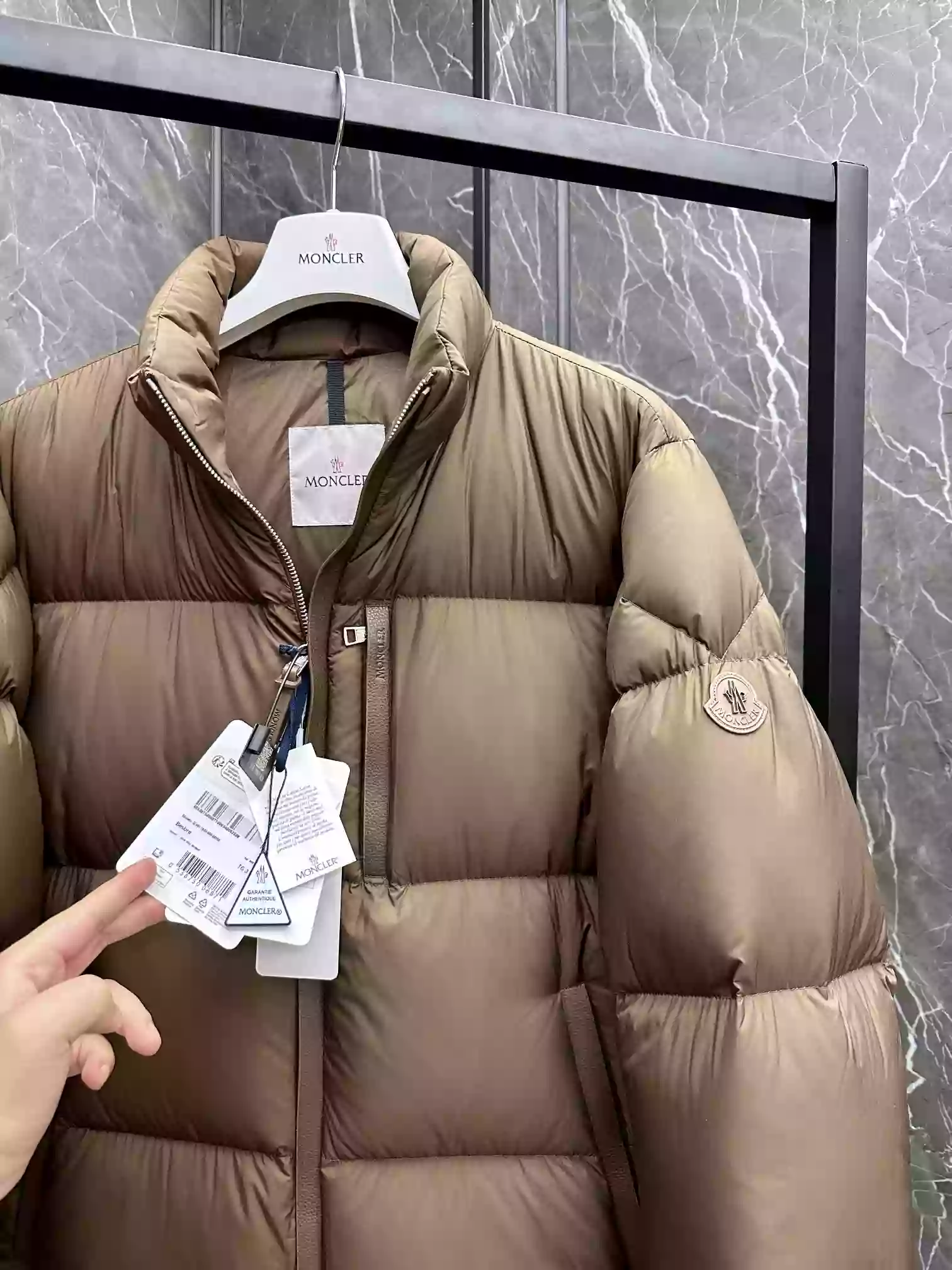 Moncler Besbre Jacket – MC098 GoAnywhere 5695