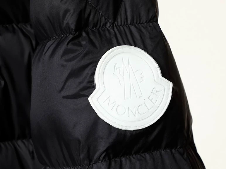 Moncler Coat – MC050 StreetReady 3485
