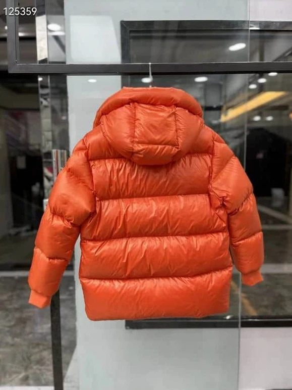 Moncler Coat – MC061 WellDesigned 701