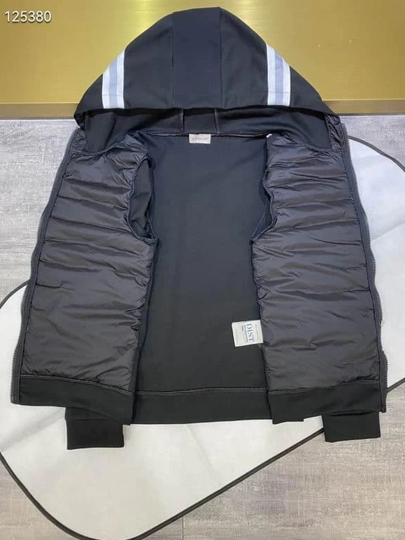 Moncler Coat – MC065 TopPick 3040