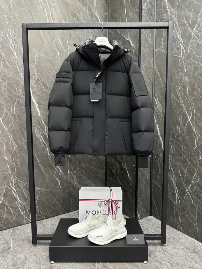 Moncler Grenoble Jacket – MC085 DailyWear 4131