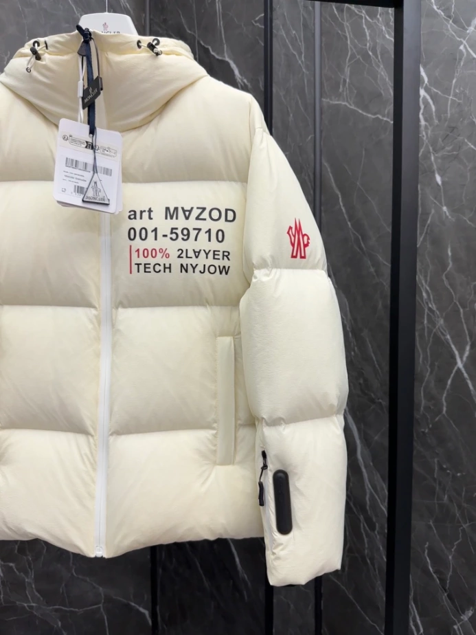 Moncler Grenoble Jacket – MC087 Comfortable 6377
