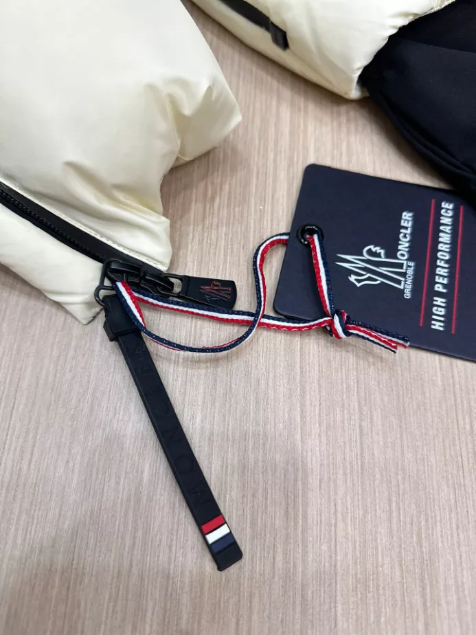 Moncler Grenoble Ski Puffer Jacket – MC070 HighQuality 6546