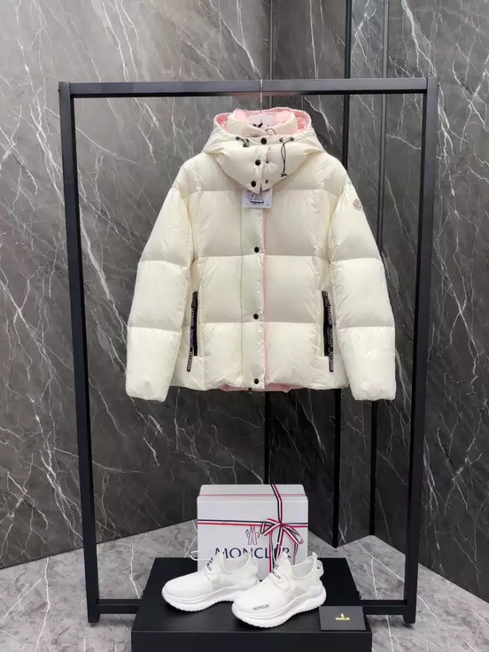 Moncler Jacket – MC140 Fashionable 5321