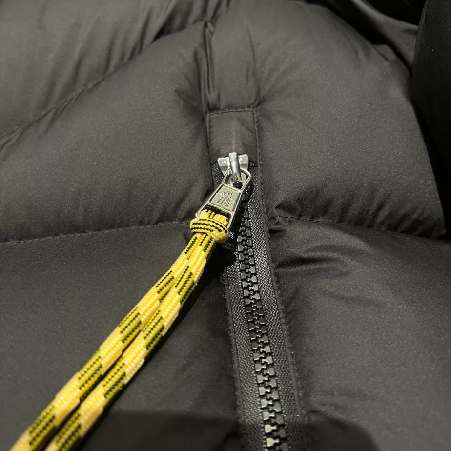 Moncler Katmai Jacket – MC092 Fashionable 229