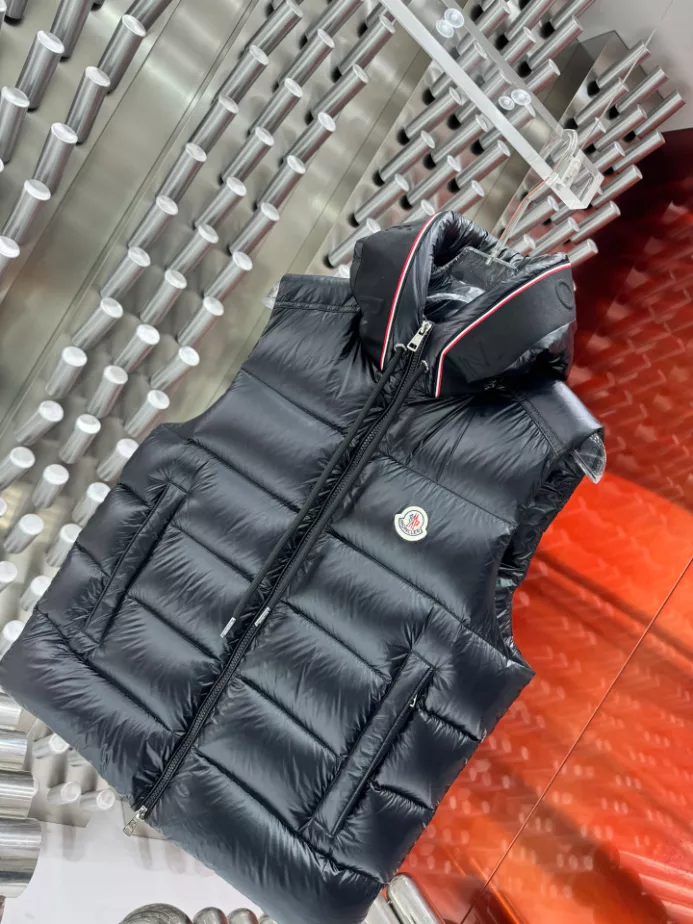 Moncler Luiro Down Vest – MC135 WellDesigned 4059