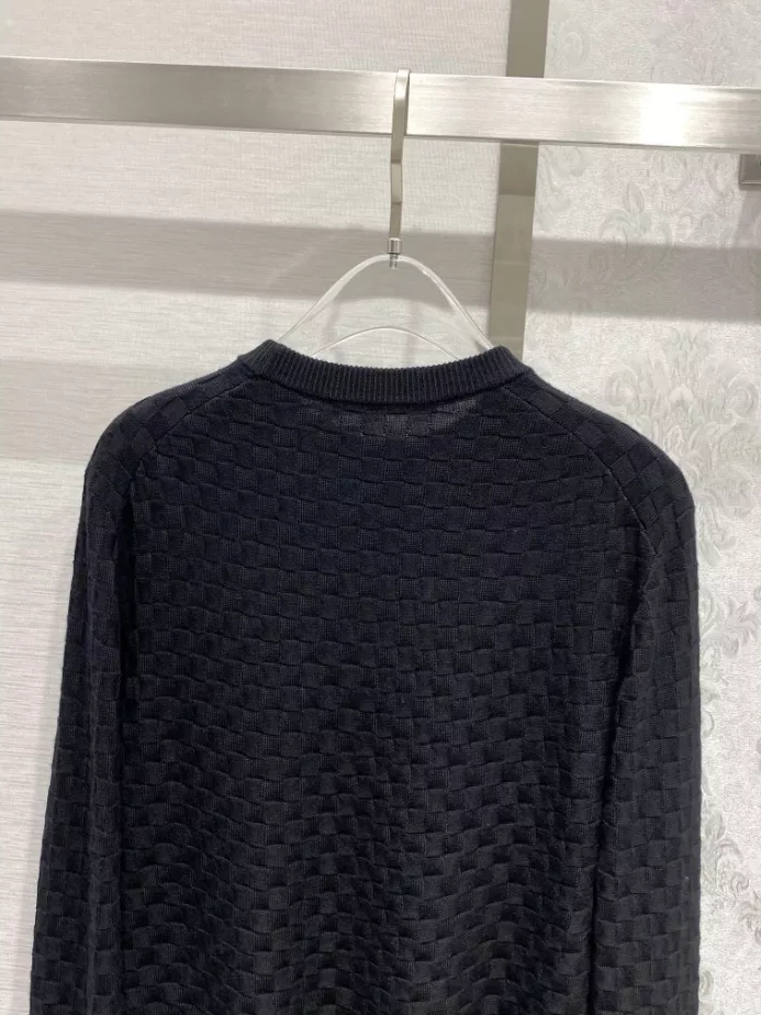 NewStyle 1010 Louis Vuitton Damier Signature Crewneck – SLV028