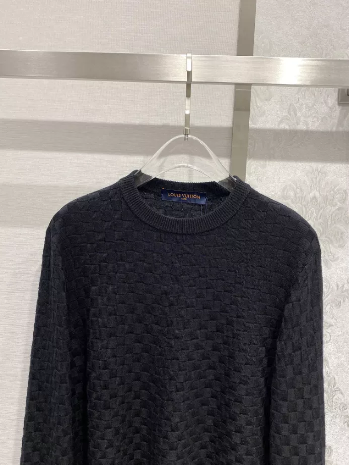 NewStyle 1010 Louis Vuitton Damier Signature Crewneck – SLV028