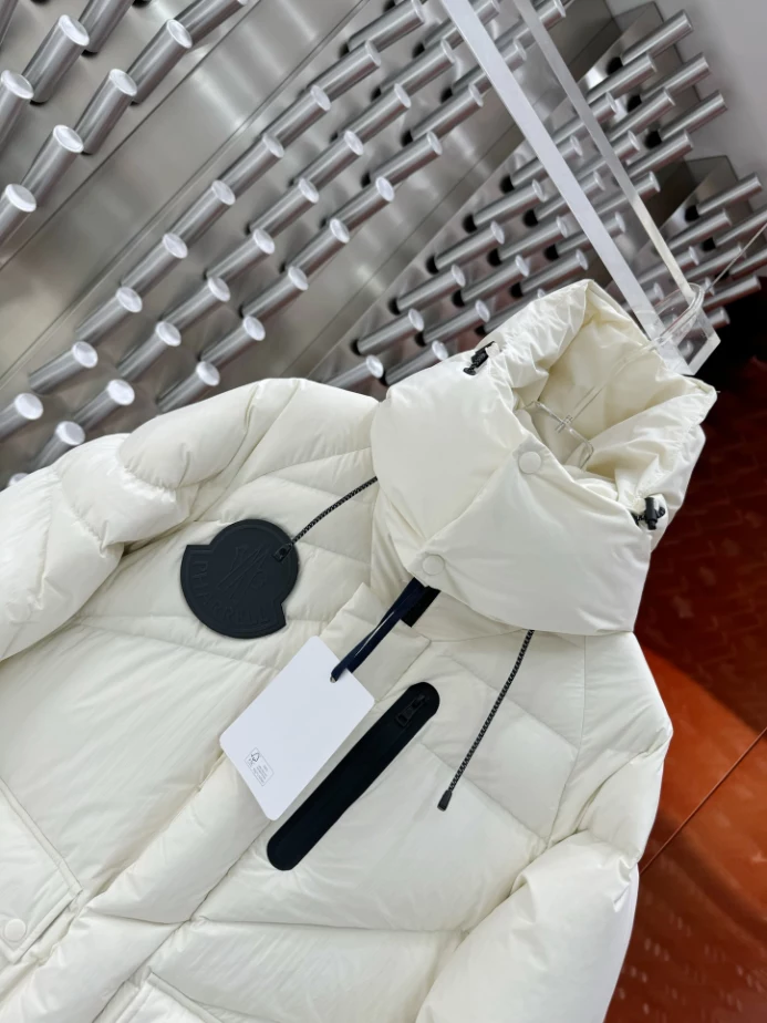 NewStyle 2209 Moncler X Pharrell Williams Jacket – MC074