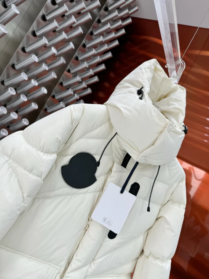 NewStyle 2209 Moncler X Pharrell Williams Jacket – MC074