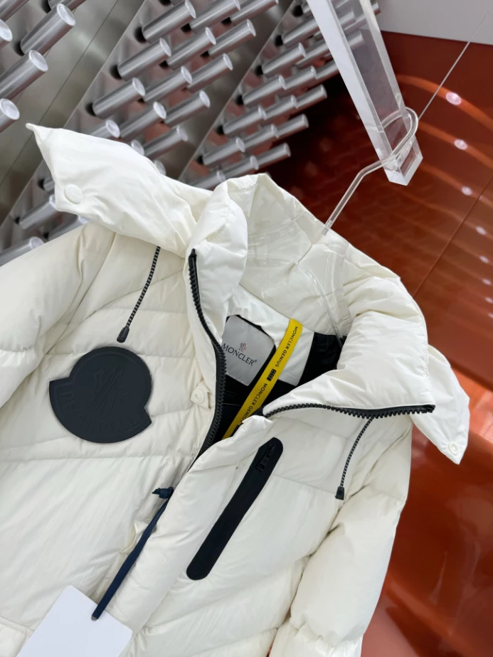 NewStyle 2209 Moncler X Pharrell Williams Jacket – MC074