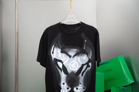 Popular 2246 Givenchy Oversized T-Shirt with Tag Effect Dog Print – GVS22