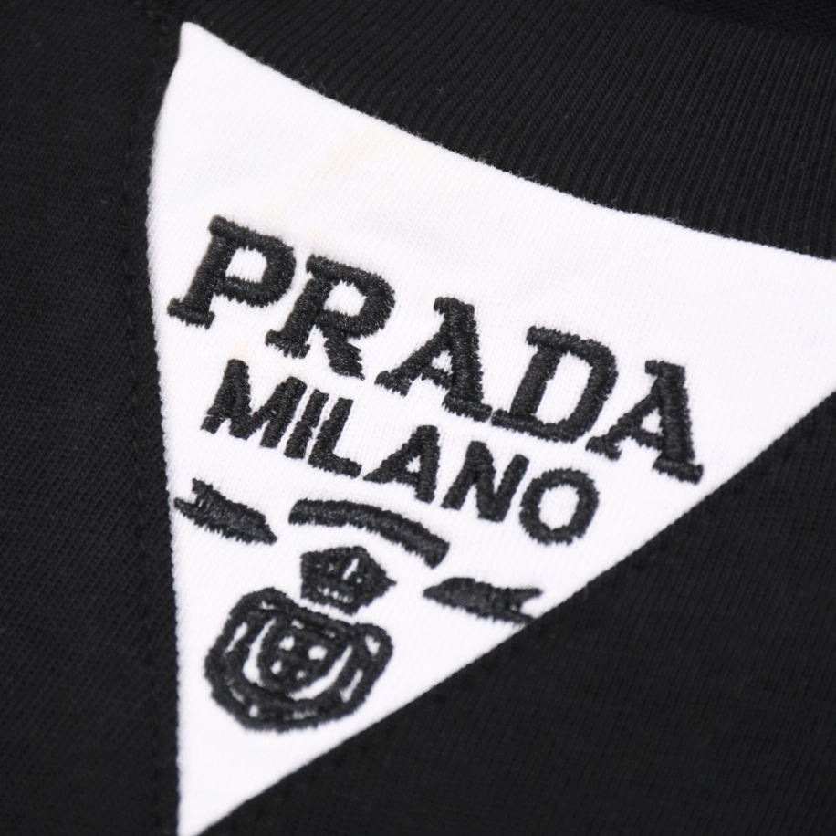 Prada T-shirt – PRT025 TopPick 180