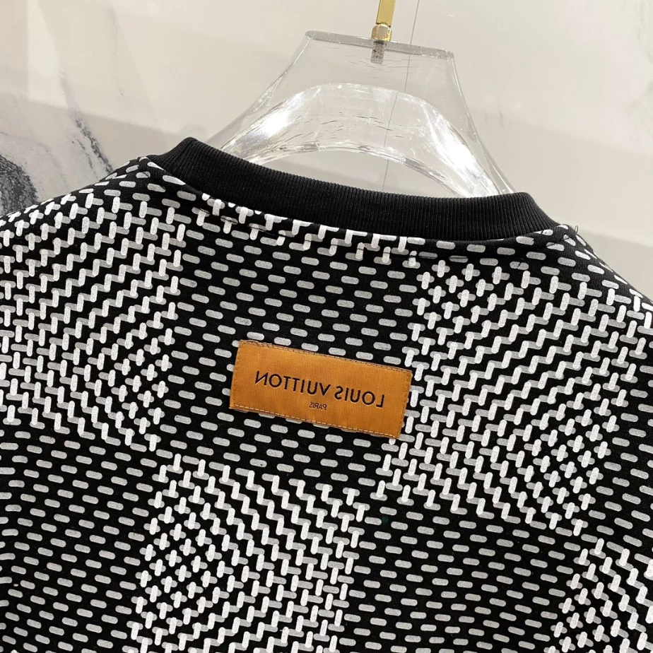 SmartChoice 5898 Louis Vuitton Sweatshirts – SLV013