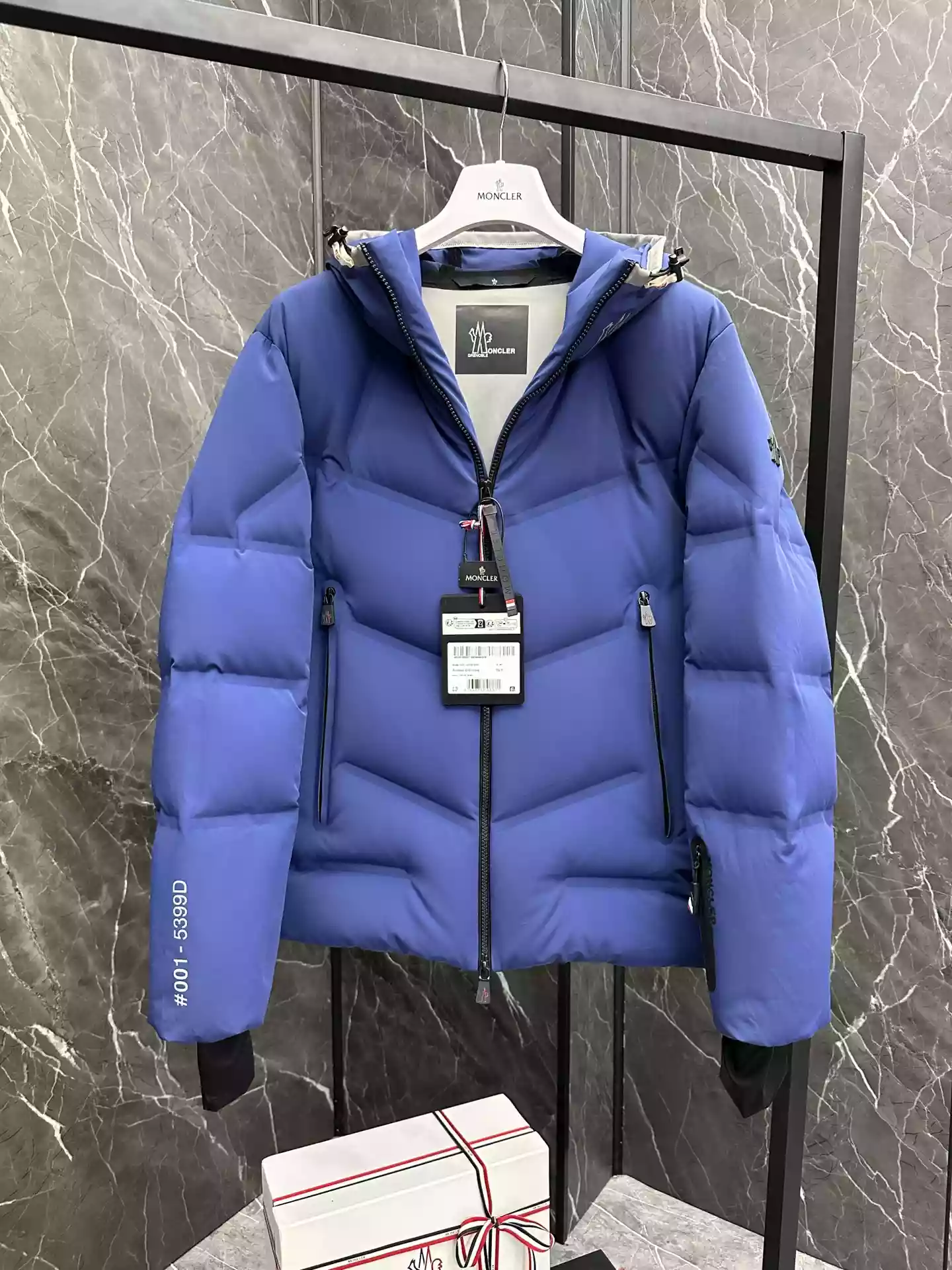 SmartChoice 6595 Moncler Grenoble Arcesaz Jacket – MC107