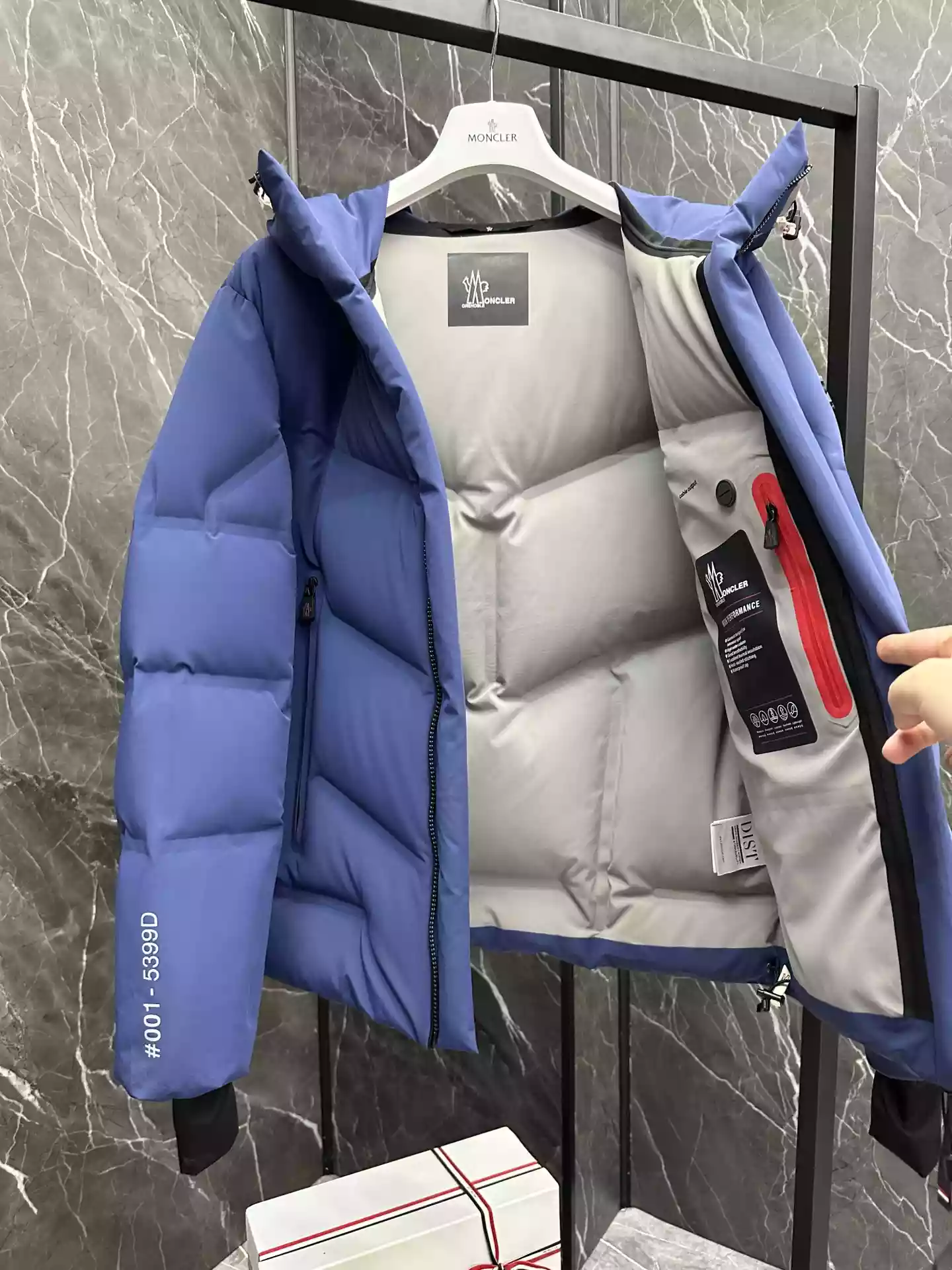 SmartChoice 6595 Moncler Grenoble Arcesaz Jacket – MC107