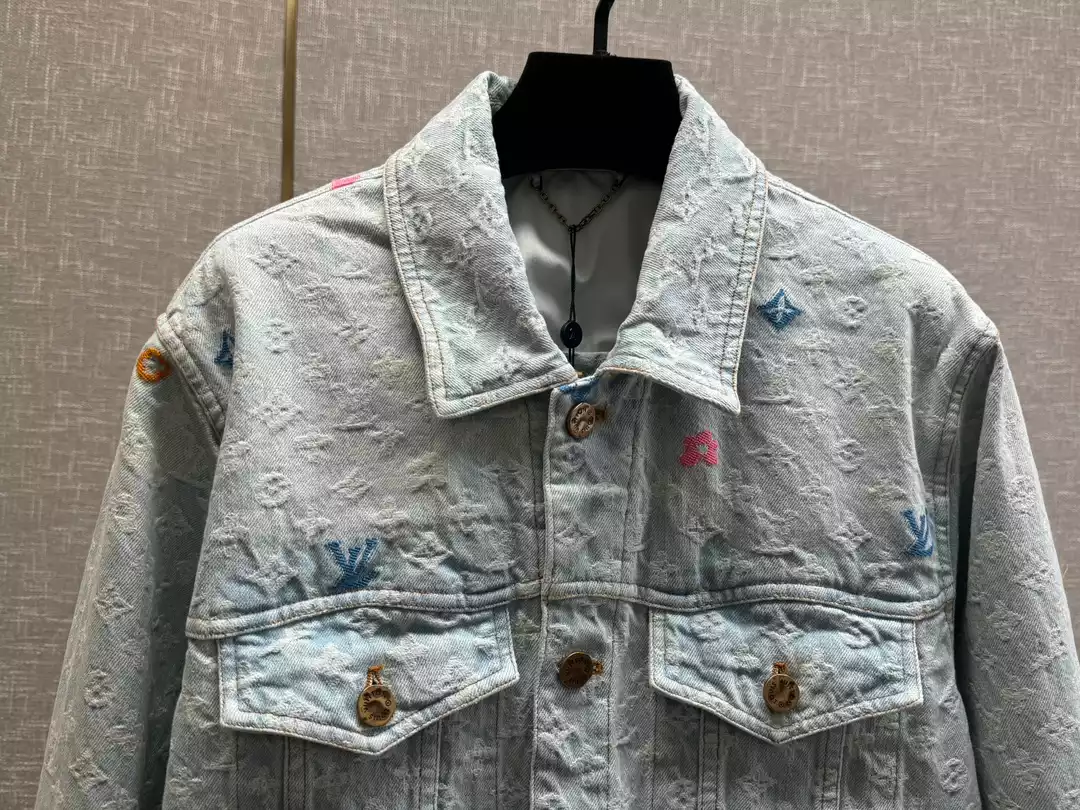 SmartChoice 932 Louis Vuitton Denim Jacket – LC025