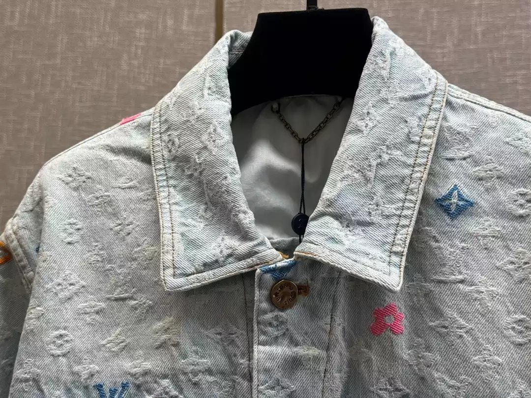 SmartChoice 932 Louis Vuitton Denim Jacket – LC025