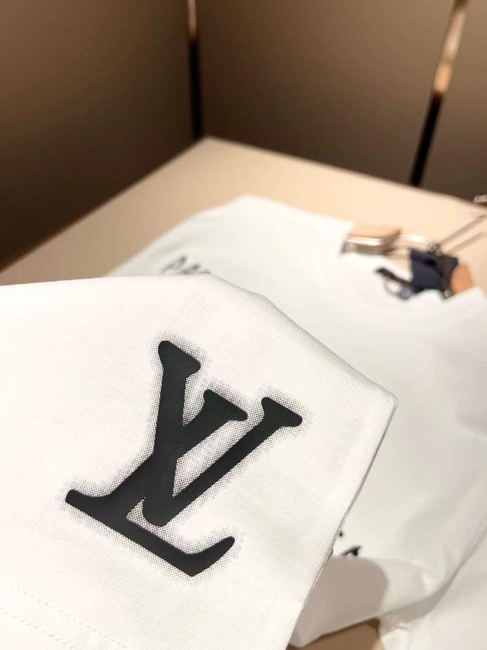 SmartChoice 9457 Louis Vuitton T-shirt – LSVT0265