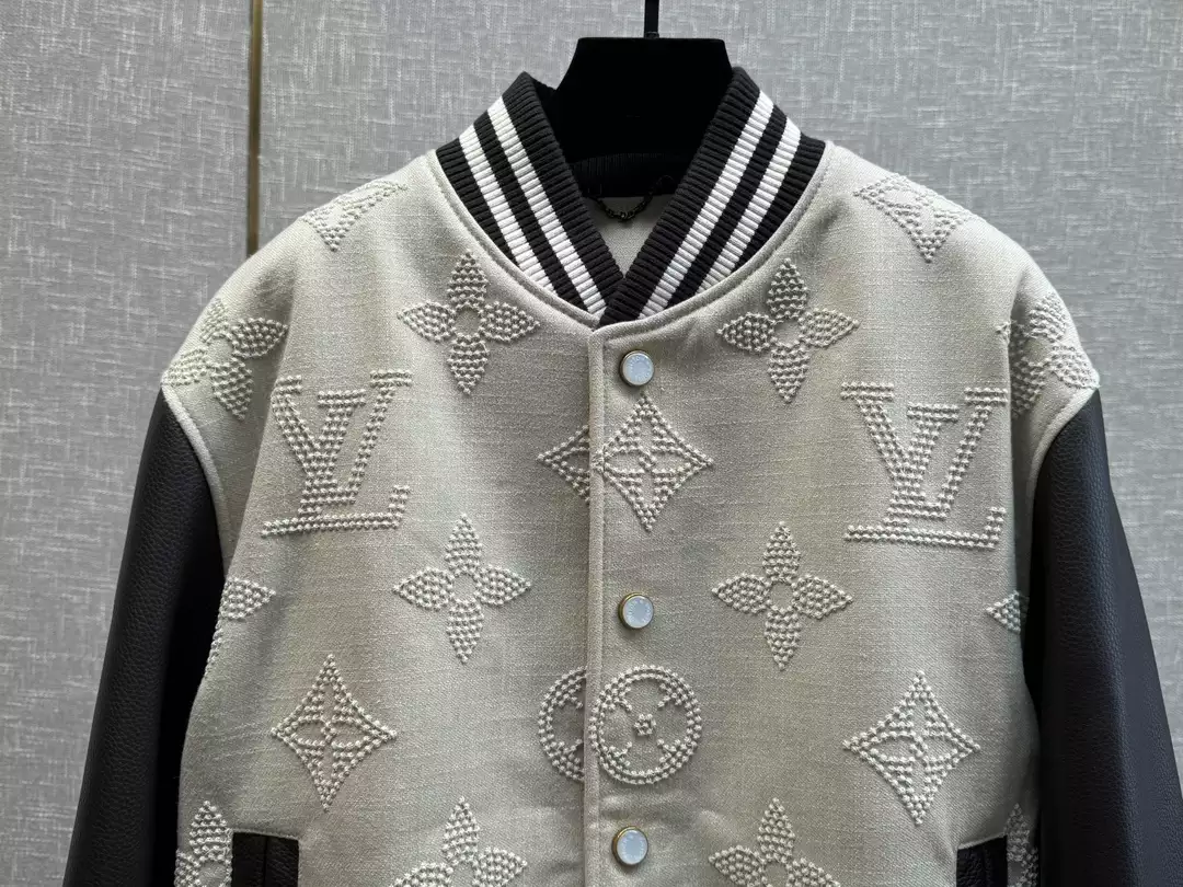 StreetReady 7092 Louis Vuitton Jacket – LC020