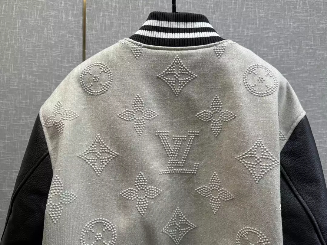 StreetReady 7092 Louis Vuitton Jacket – LC020