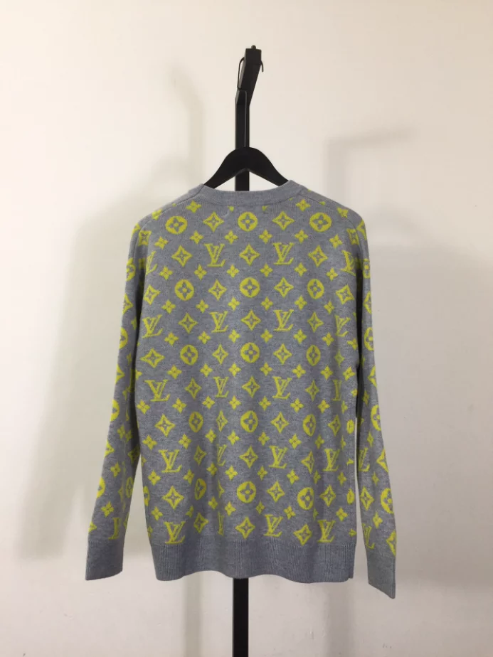 StreetReady 9496 Louis Vuitton Sweater – SLV063