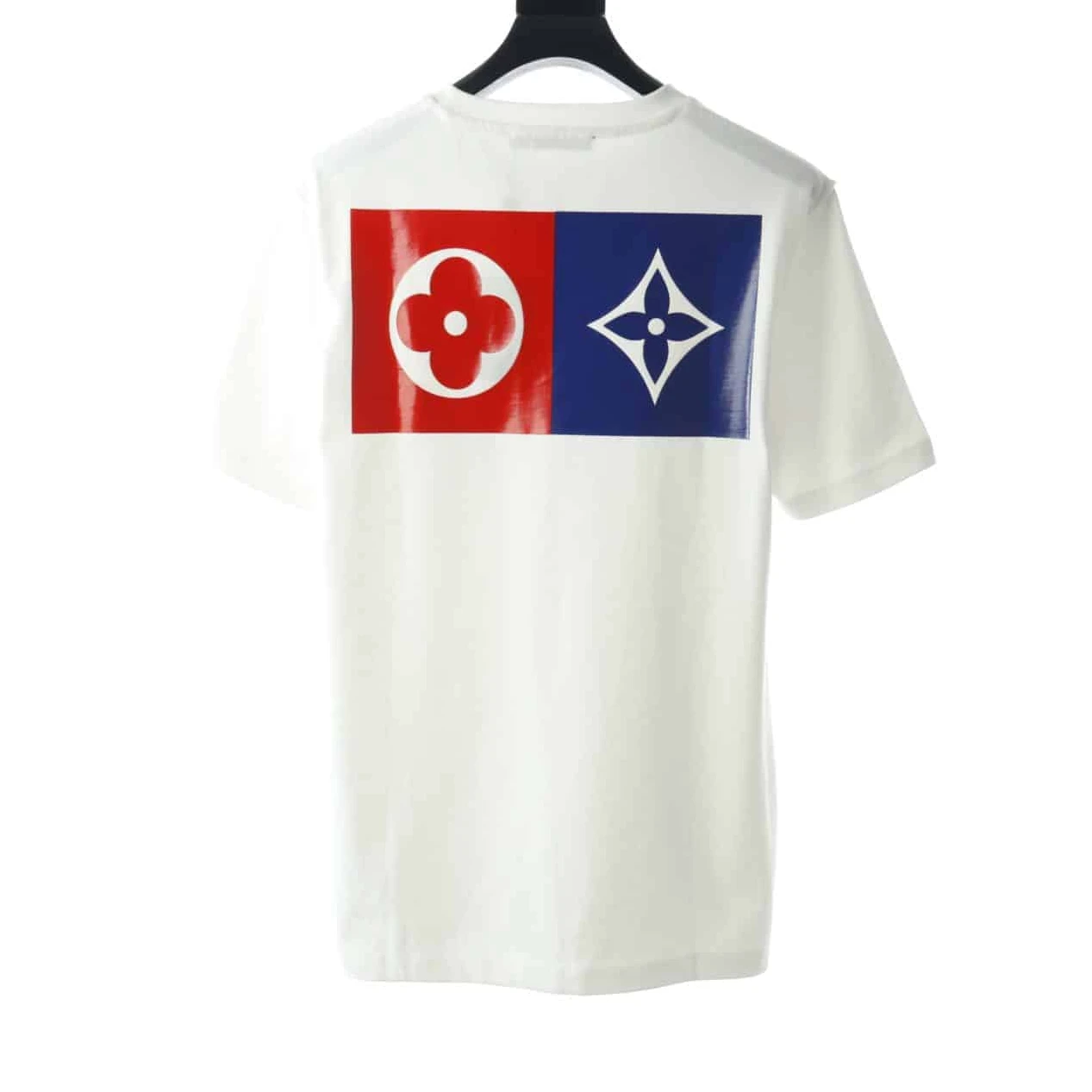 TopPick 3113 LOUIS VUITTON RED AND BLUE LOGO BADGE