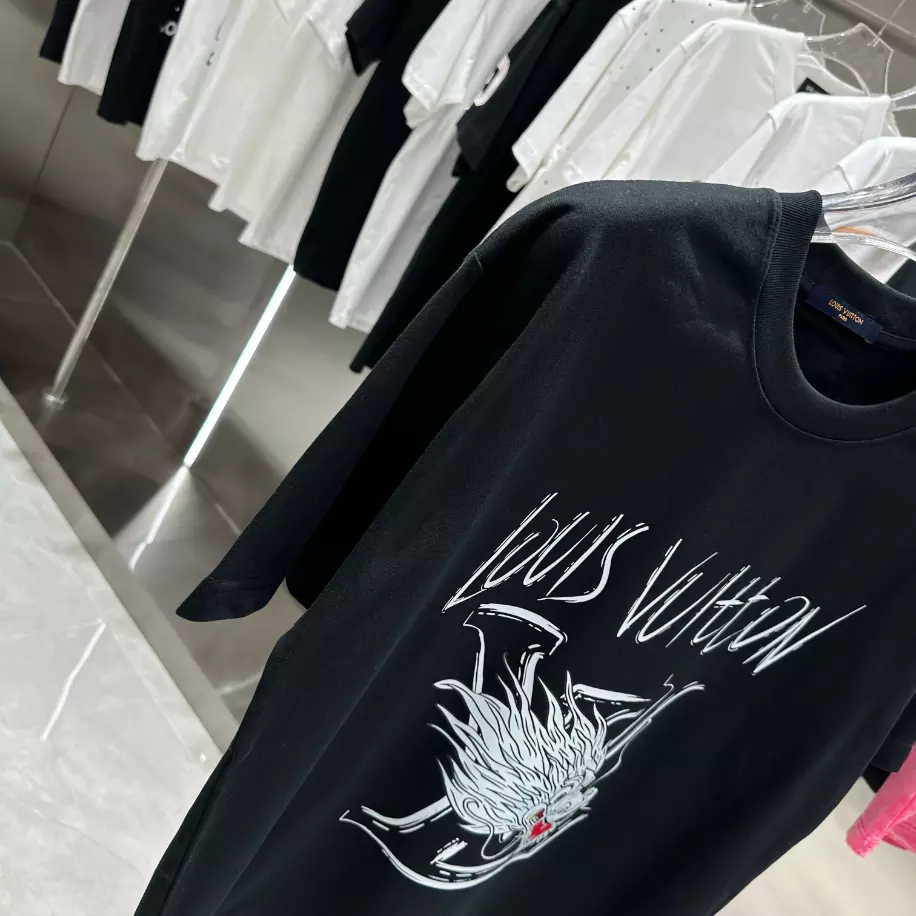 Trendy 4952 Louis Vuitton T-shirt – LSVT0229