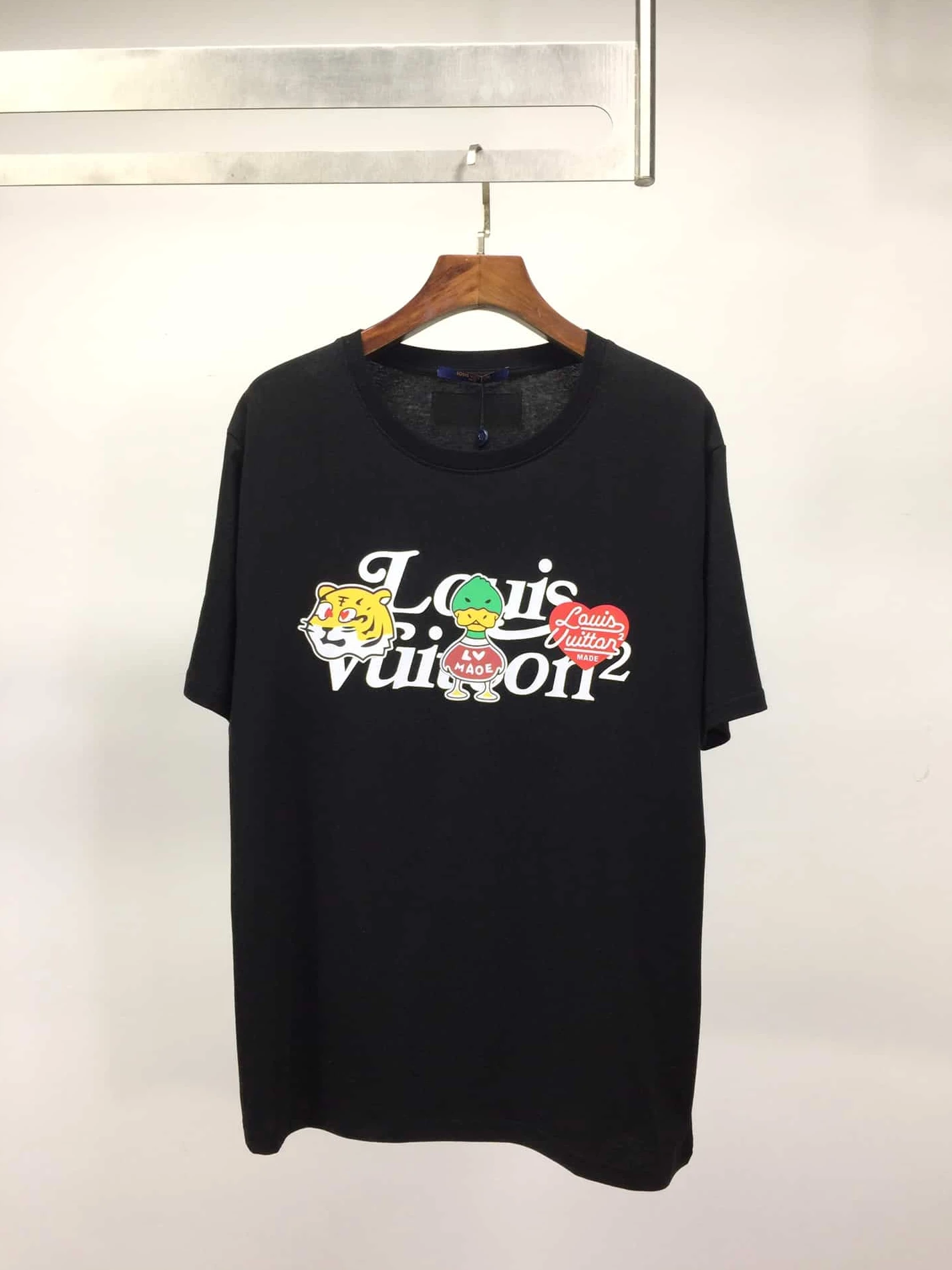 Trendy 5898 Louis Vuitton T-shirt – LSVT0102