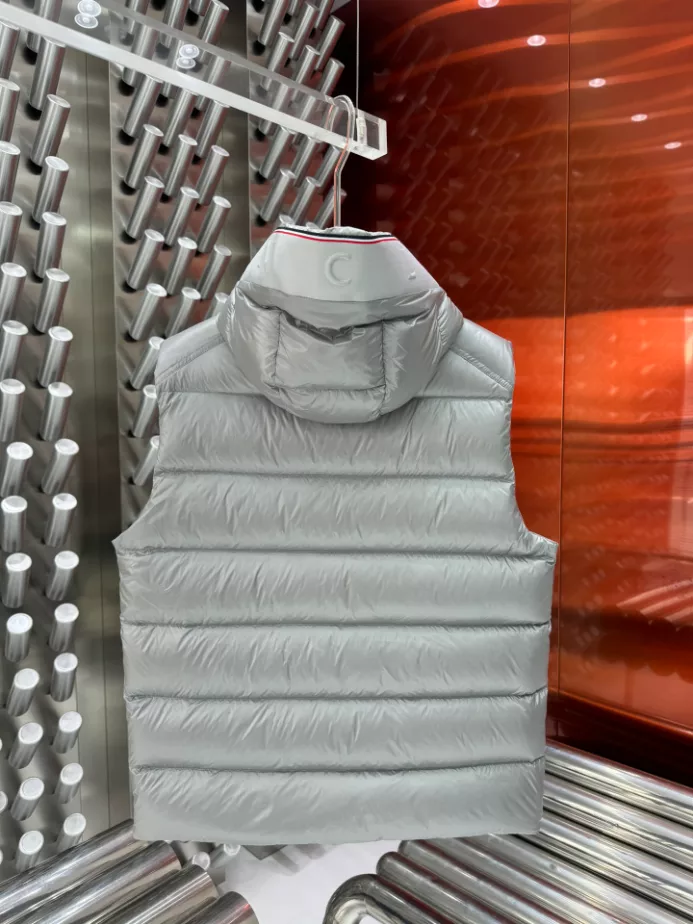 Trendy 7686 Moncler Luiro Down Vest – MC132