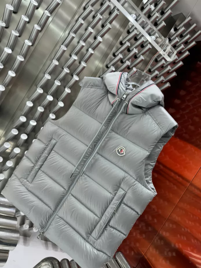 Trendy 7686 Moncler Luiro Down Vest – MC132