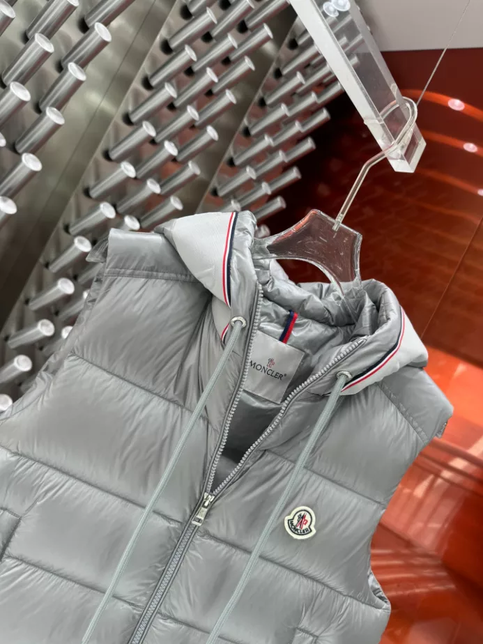Trendy 7686 Moncler Luiro Down Vest – MC132