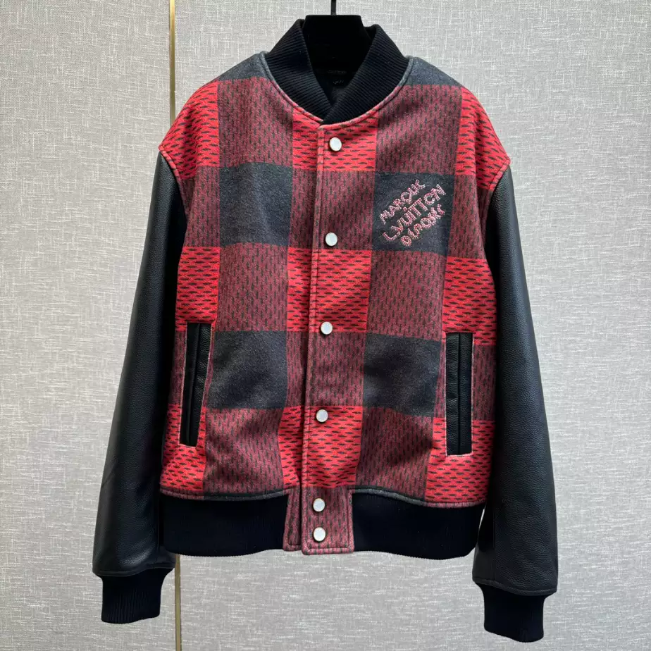Trendy 8446 Louis Vuitton Jacket – LC019