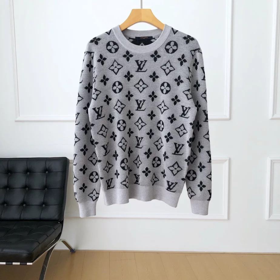 UrbanStyle 5755 Louis Vuitton Sweater – SLV071