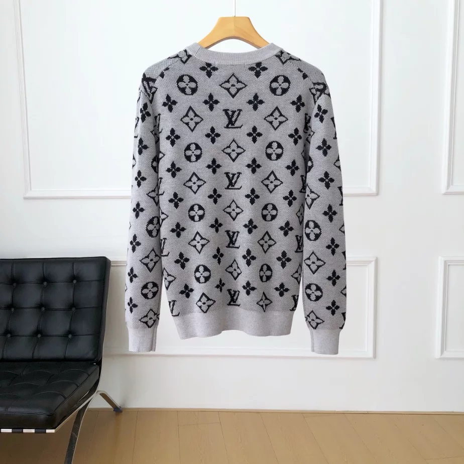 UrbanStyle 5755 Louis Vuitton Sweater – SLV071