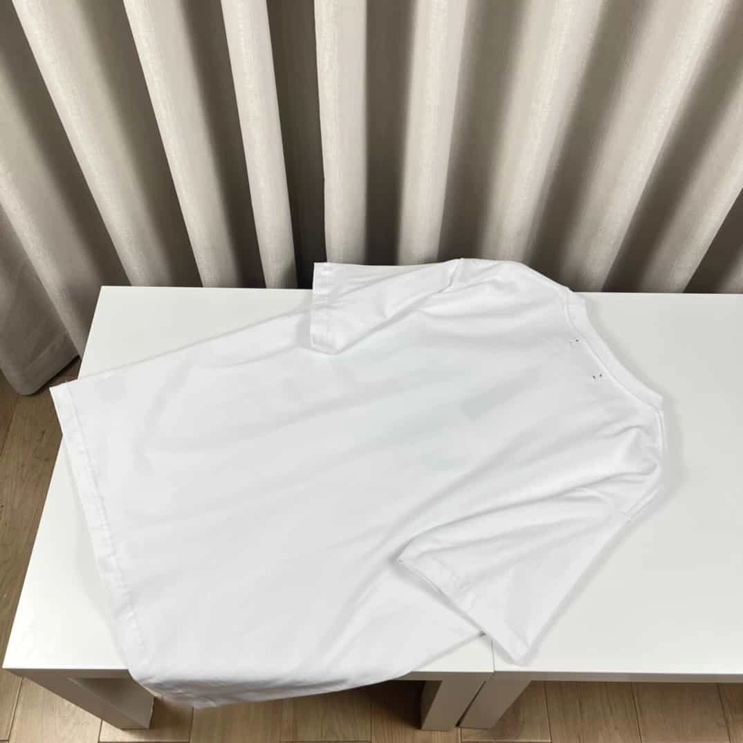 UrbanStyle 685 Amiri T-Shirt – AMS018