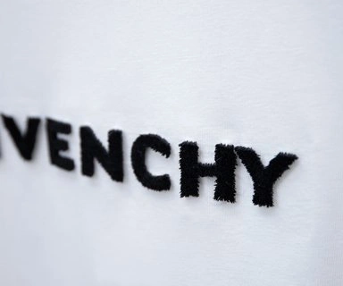 UrbanStyle 7560 Givenchy T-shirt in Jersey with Ceramic Print – GVS26