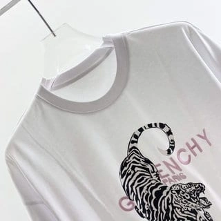 UrbanStyle 7954 Givenchy 2022 Embroidered Three-Dimensional Embroidery Logo T-Shirt – GVS17