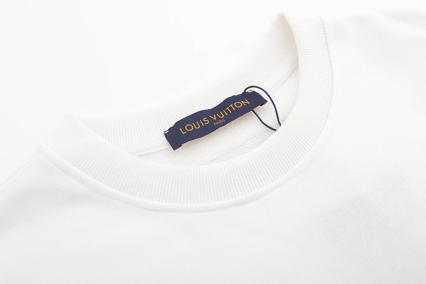 UrbanStyle 9415 Louis Vuitton Sweatshirts – SLV001