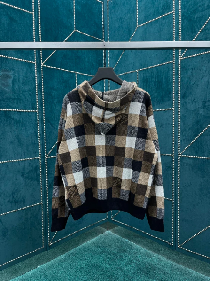 UrbanStyle 968 Louis Vuitton Hoodie – SLV021