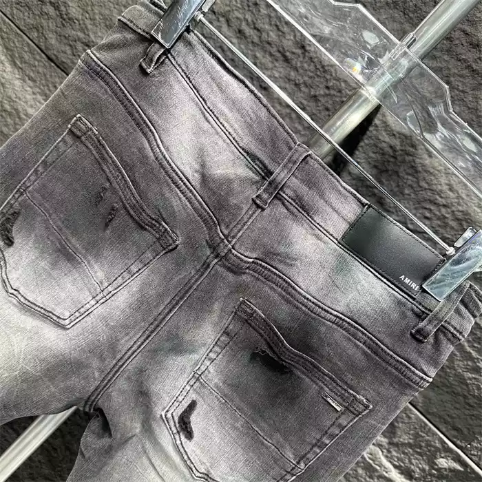 WellDesigned 7226 AMIRI JEANS – AJ116