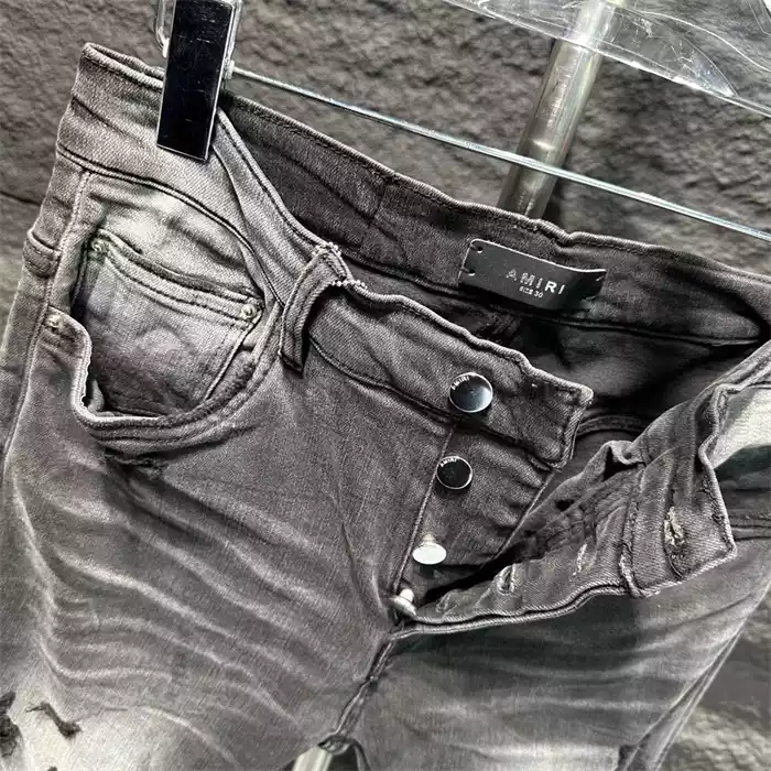 WellDesigned 7226 AMIRI JEANS – AJ116