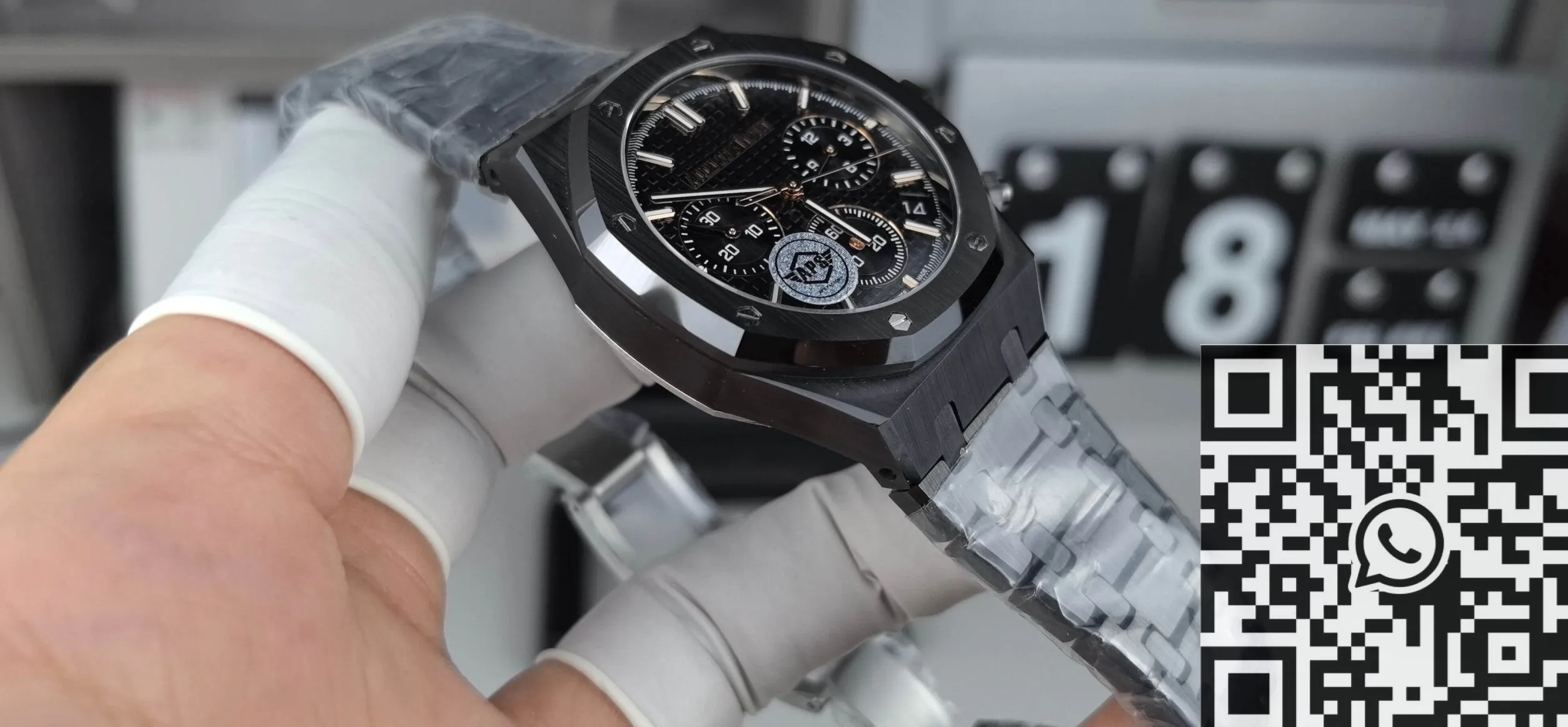 Audemars Piguet 26240CE.00.1225CE.02 Black Ceramics Golden Scale APS Factory Unique 1984