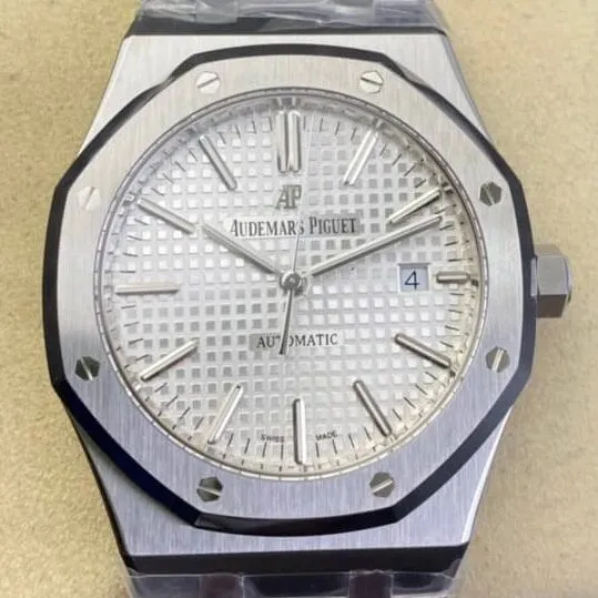 EasyCare Audemars Piguet Royal Oak 15400ST.OO.1220ST.02 White Dial Watch ZF Factory 2186