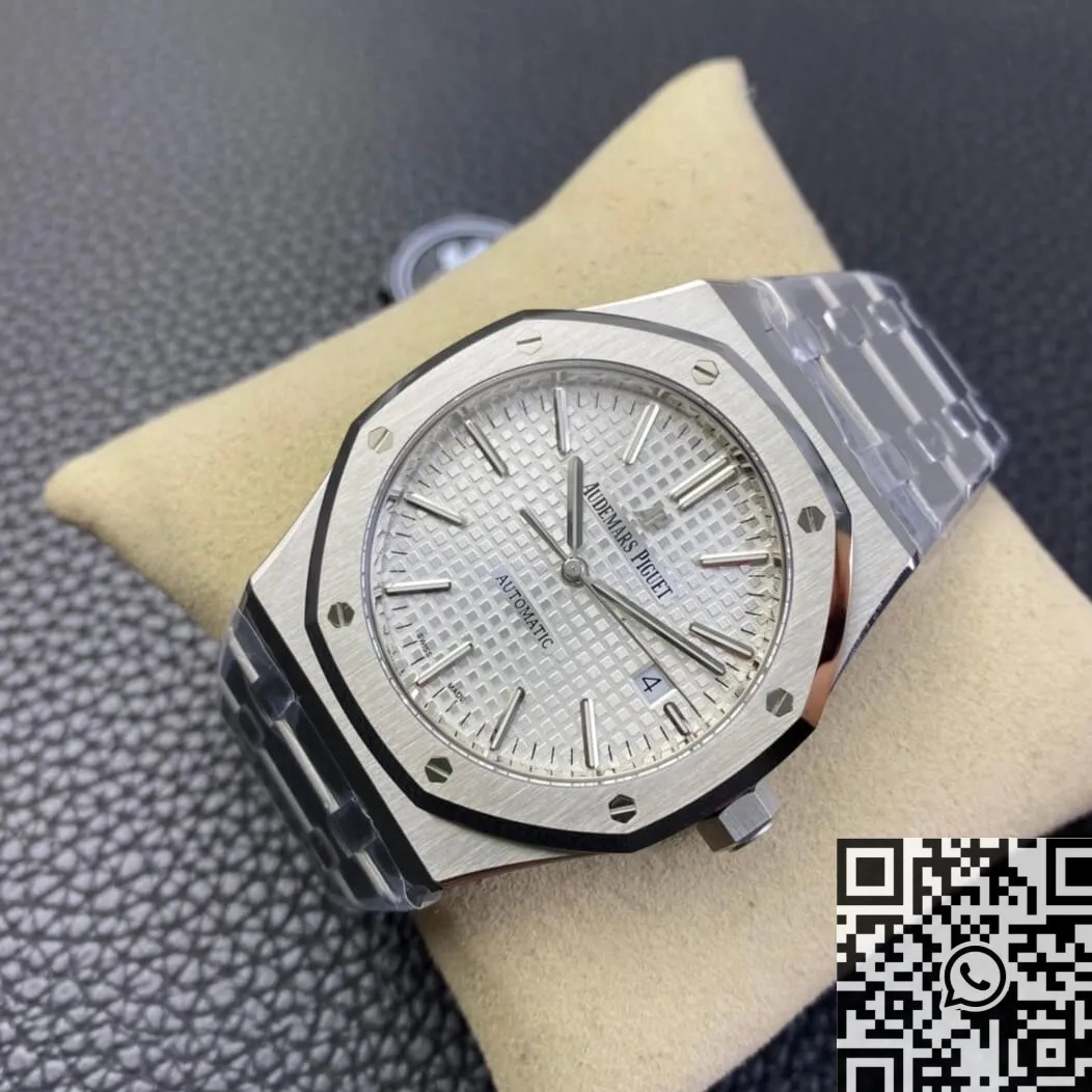 EasyCare Audemars Piguet Royal Oak 15400ST.OO.1220ST.02 White Dial Watch ZF Factory 2186