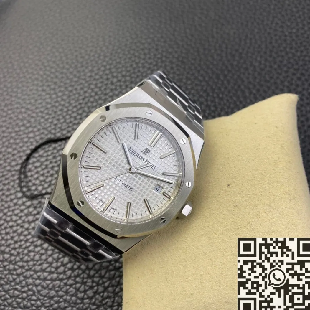 EasyCare Audemars Piguet Royal Oak 15400ST.OO.1220ST.02 White Dial Watch ZF Factory 2186