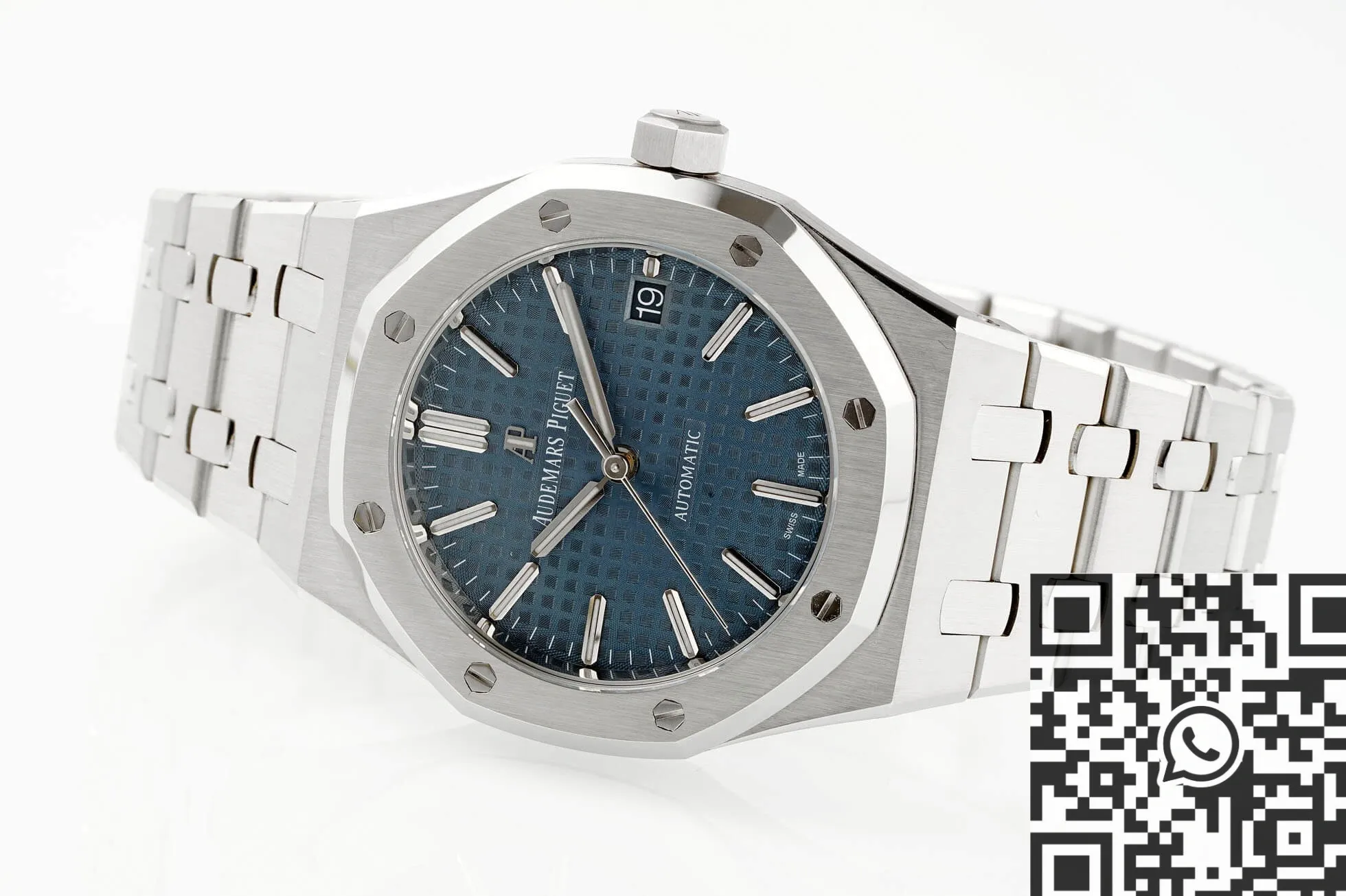 Contemporary Audemars Piguet Royal Oak 15450ST.OO.1256ST.03 Blue Dial Size 37mm APS Factory 1988