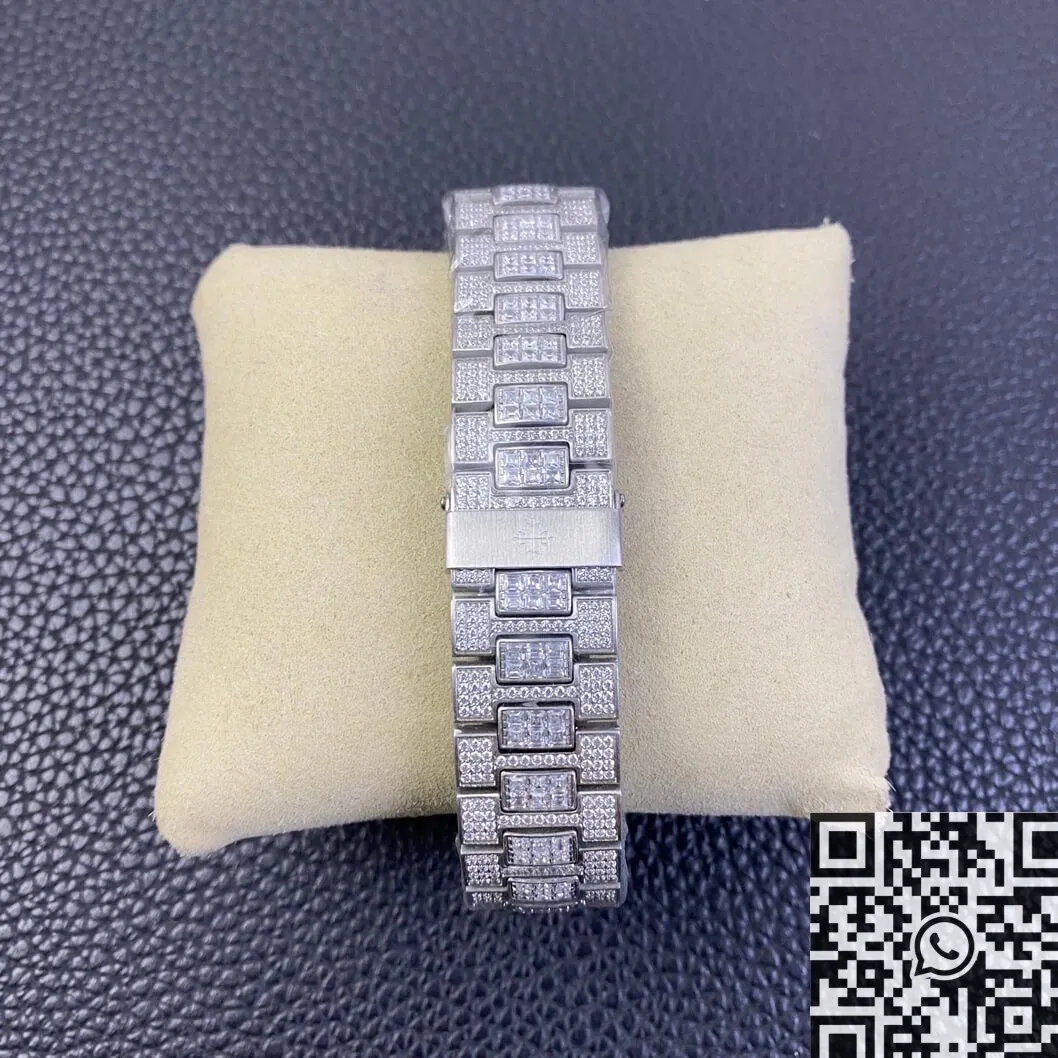Resilient Patek Philippe Diamond Nautilus 5719 10G-010 Full Diamond Watch DM Factory 772